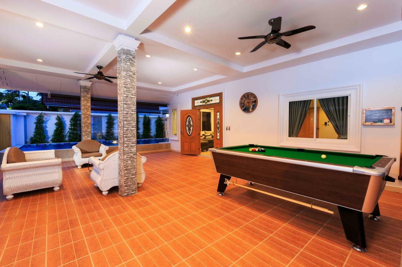 Gala Villa Pattaya Exterior photo
